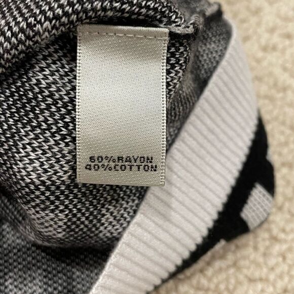 EUC Neiman Marcus Windowpane Sweater Top Sz. XS - Picture 3 of 5